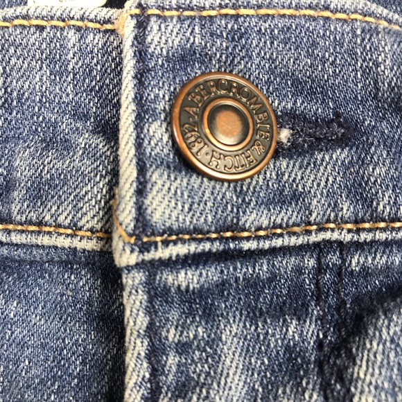 Abercrombie & Fitch Jean Distressed Cut Shorts - Picture 4 of 9